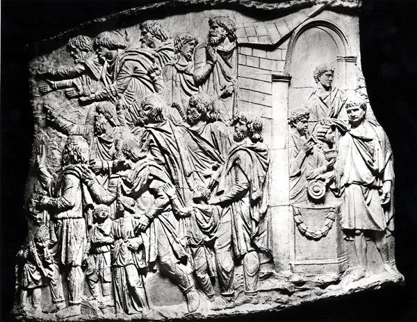 Áldozati jelenet, Traianus oszlopáról készült öntvény, Kr. u. 113 (gipsz) (fekete-fehér fotó) alkotó: Roman