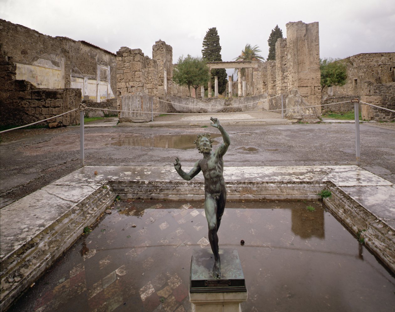 Kilátás a Casa del Fauno-ra (A Faun Háza) alkotó: Roman