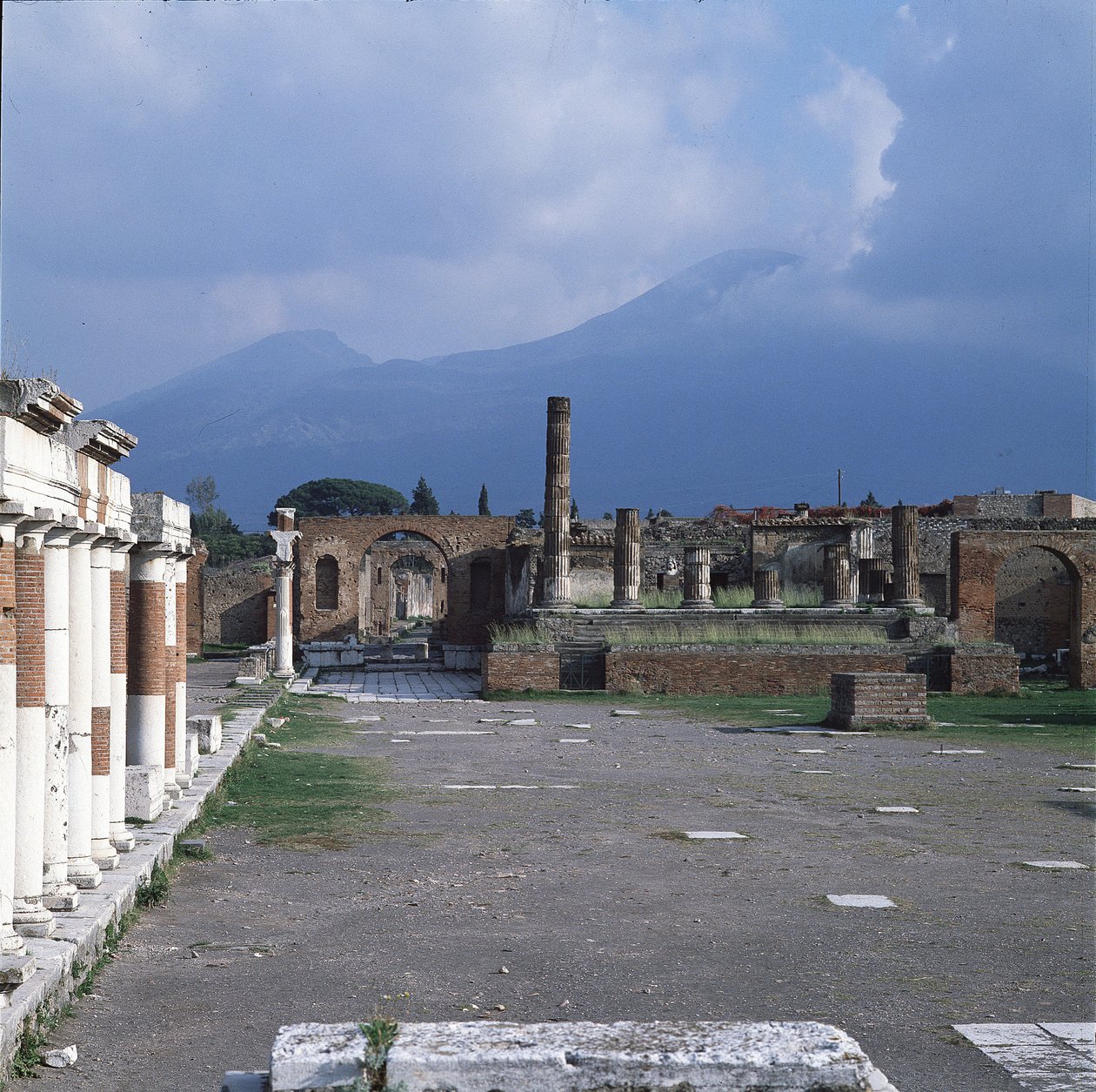 A fórum megtekintése alkotó: Roman