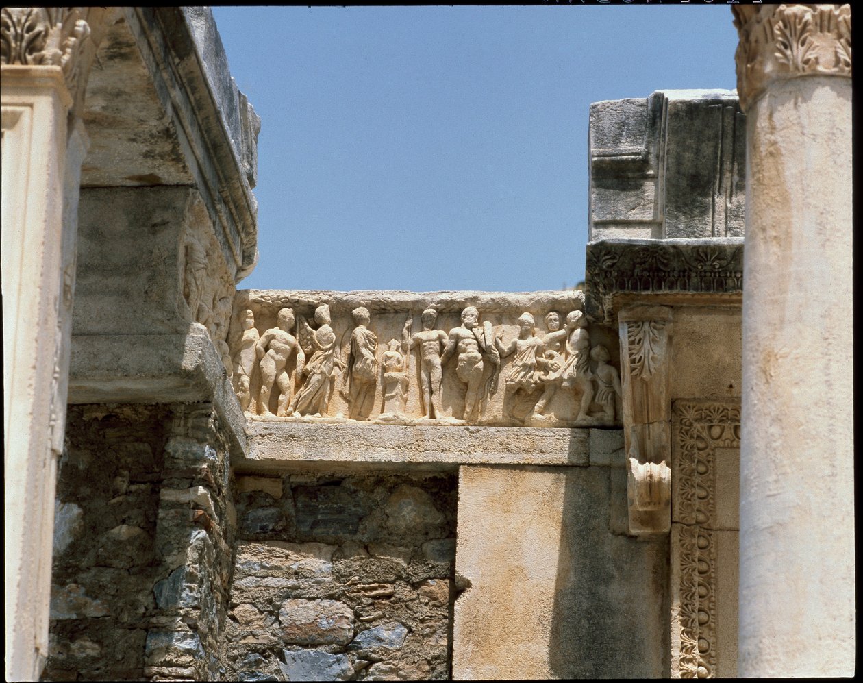 Kilátás Hadrianus templomára alkotó: Roman