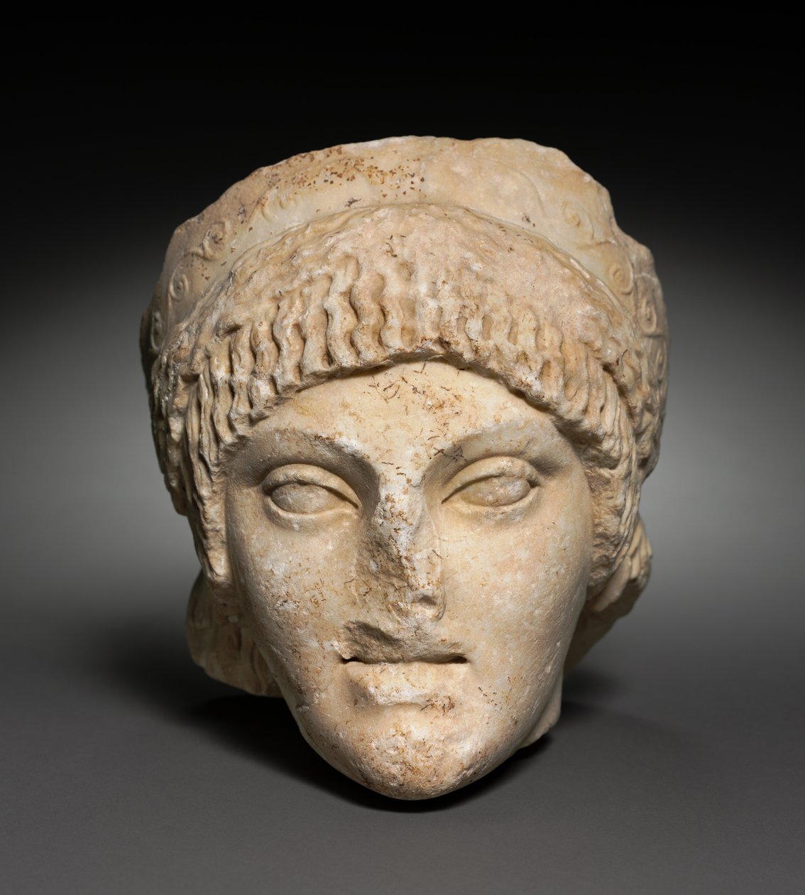 Egy fiatal nő feje, ie 25-1 alkotó: Roman Imperial Period