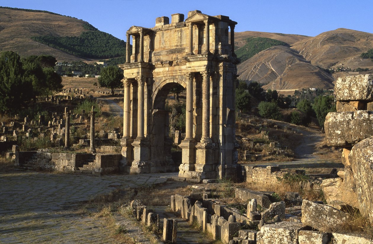 Caracalla császár tiszteletére épült diadalív, a magas birodalmi időszak (i. e. 27-395) alkotó: Roman Imperial Period
