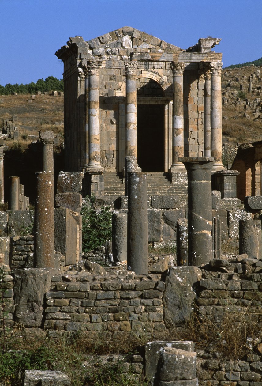 A Septimianus család templomának látképe, magas császárkor (Kr. e. 27-395) (lásd még 267063 és 267064) alkotó: Roman Imperial Period