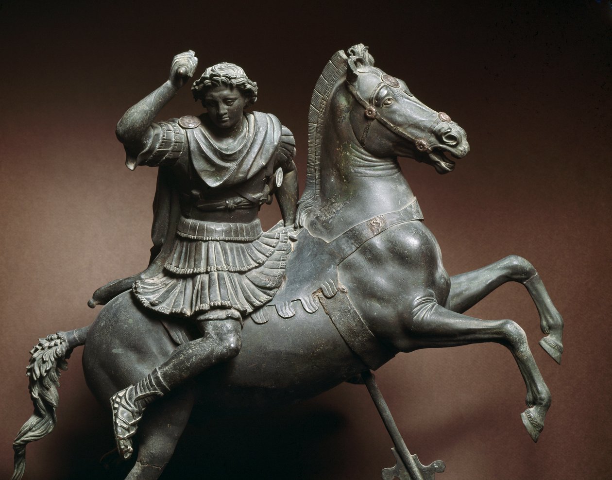 Nagy Sándor (Kr. e. 356-323) lovon A ló Bucephale lenne. Bronz szobor Szicyone-i Lysippe (Kr. e. 395-305) eredetije után, Nápolyban, Museo Archeologico Nazionale alkotó: Roman Roman