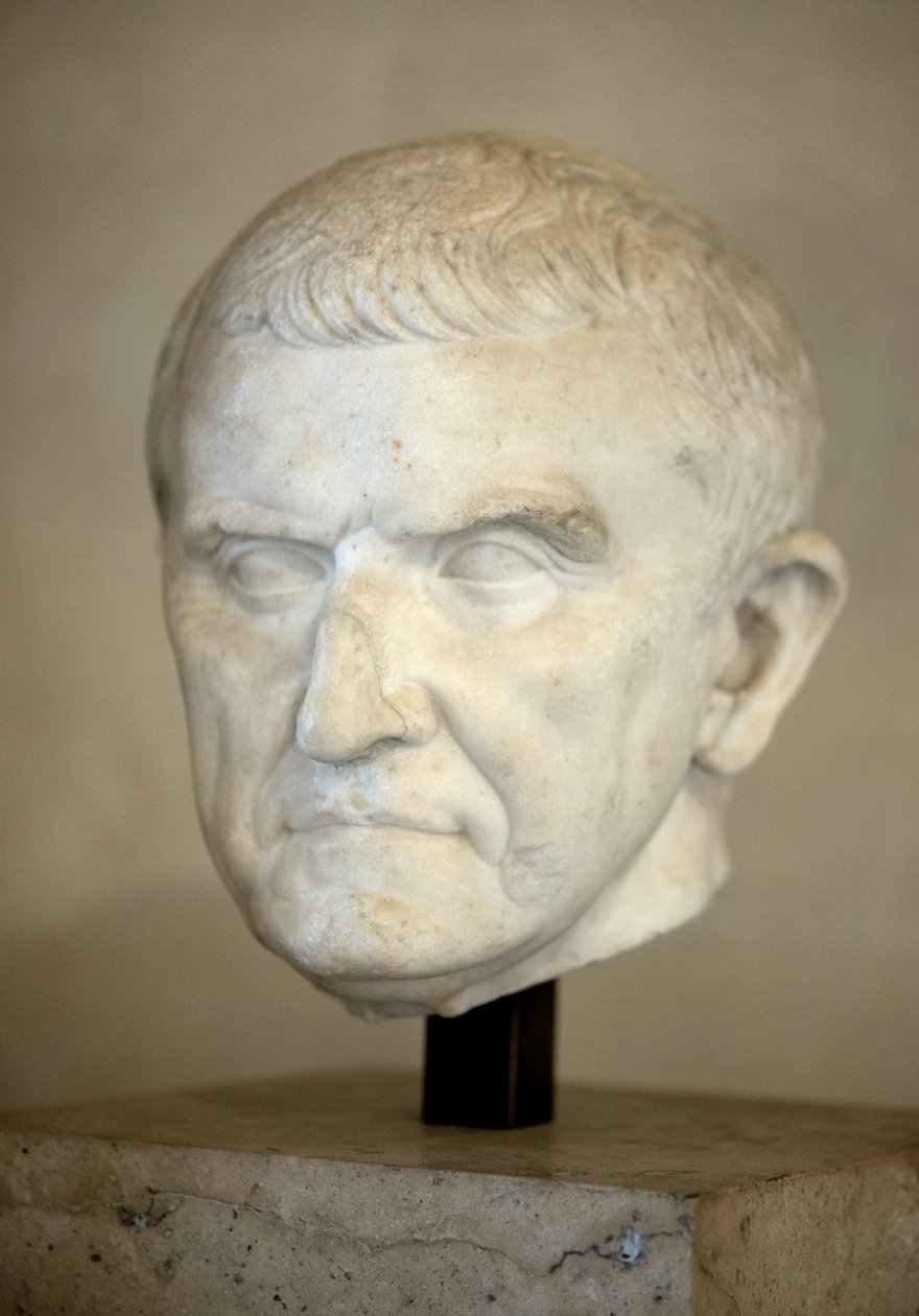 Art Rome Szobortöredék, ismeretlen portréja (márvány alkotó: Roman Roman
