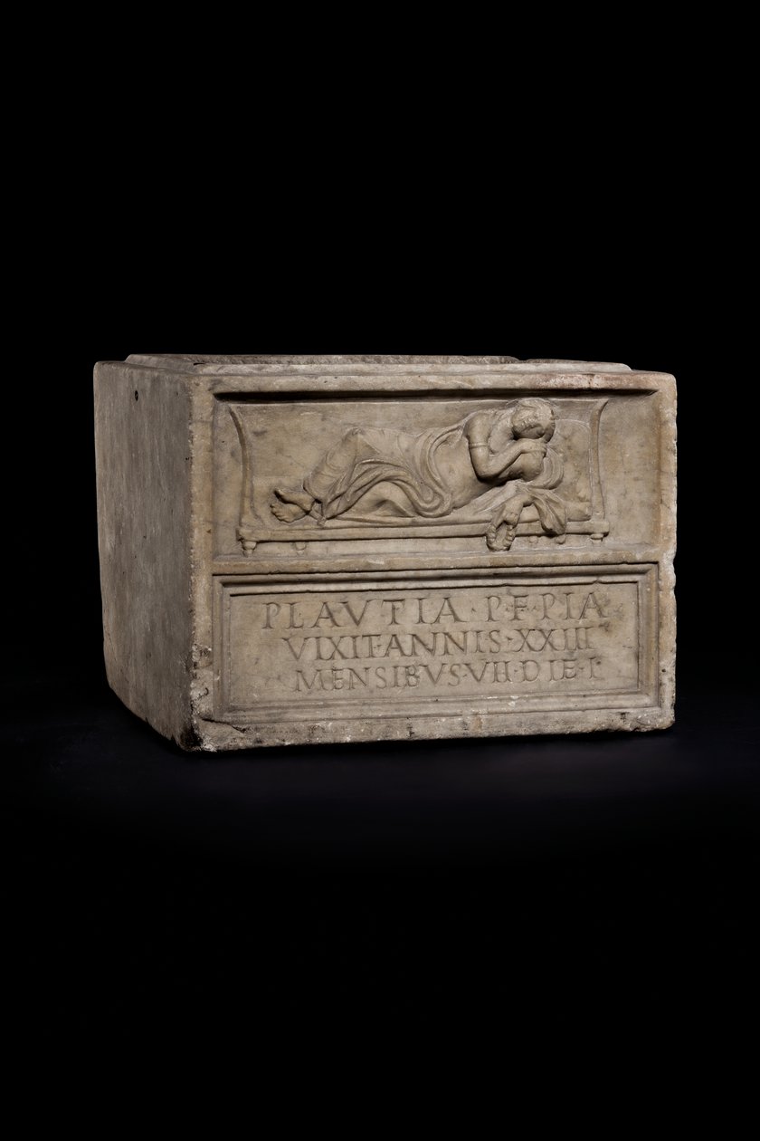 Cinery urna, kb. 1. vége-2. század eleje (márvány) alkotó: Roman Roman