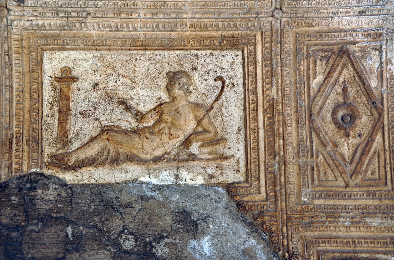 Herculanum (Herculaneum, Ercolano, Italia, Olaszország) - dombormű: karakterhosszabbítás, díszítő részlet - római művészet - Fotó Patrice Cartier - alkotó: Roman Roman