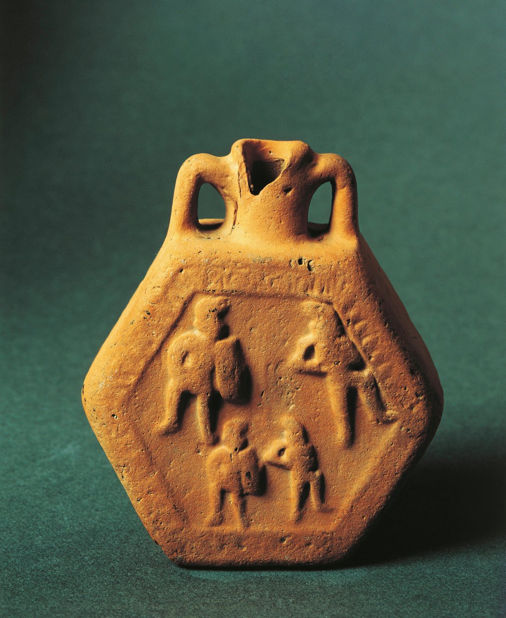 Gladiátorokat ábrázoló csípőpalack, Emilia-Romagna (kerámia) alkotó: Roman Roman
