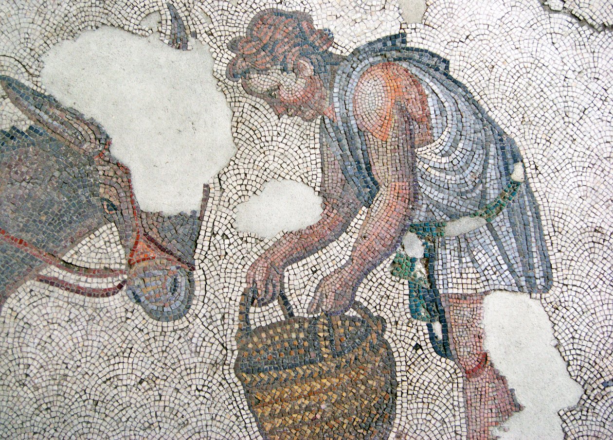 Az öszvérét tápláló férfit ábrázoló mozaik, Arasta Bazár, Ahmet szultán mecset, Isztambul. alkotó: Roman Roman