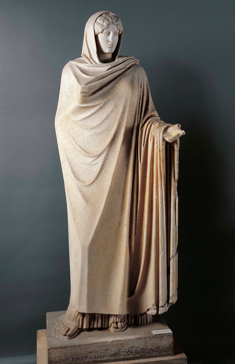 Római művészet: „” Aphrodite Sosandra”” I. századi márványszobor a Calamis (Kalamis) görög eredetije után a Kr.e. V. századból. Disouverte a Berries (Baia), Olaszország. Nápoly, Museo Archeologico Nazionale alkotó: Roman Roman