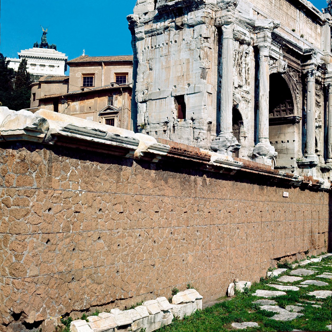 Forum Romanum: kilátás a Rostrira (Rostra) (rostra), ahol az üléseket tartották. Róma alkotó: Roman Roman