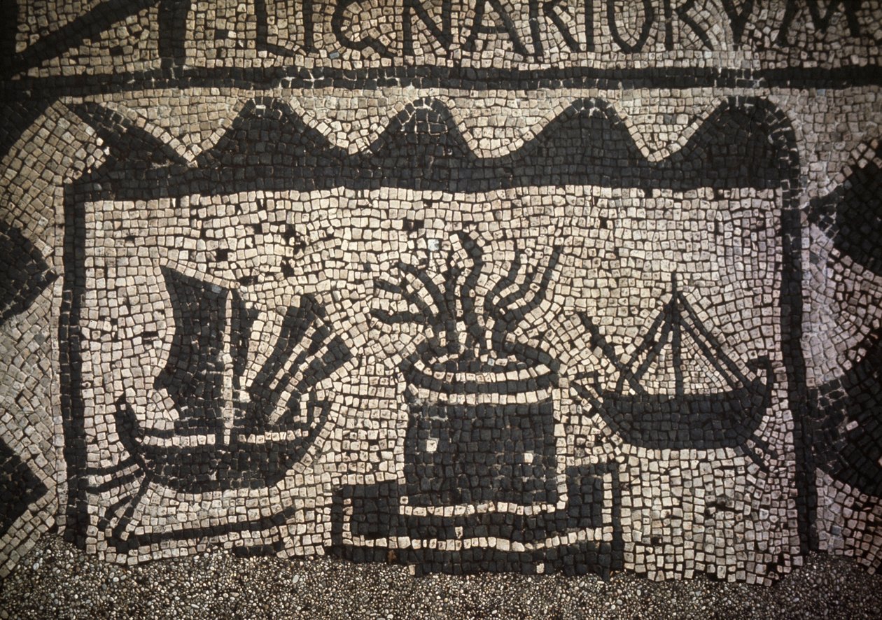 Római kereskedő tengeri és világítótorony, ősi Ostia (Ostia), Piazza delle Corporazioni. alkotó: Roman Roman