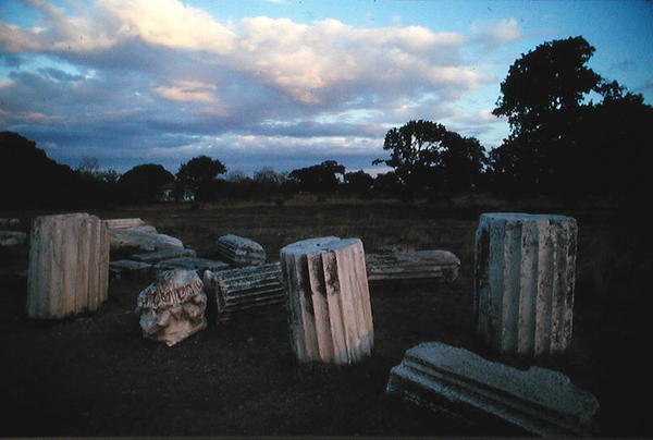 Athéné templomának romjai alkotó: Roman Roman