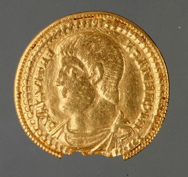Magnentius Solidusa, Kirchbergben találták, 350-353 körül (arany) alkotó: Roman Roman