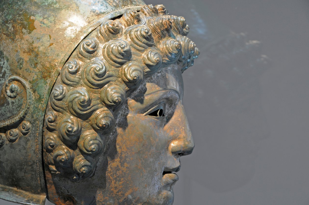 A Crosby Garrett sisak, Kr.u. 1.-2. század vége (bronz) (lásd még (lásd még: 871729-34, 396159 és 413093-94) alkotó: Roman Roman