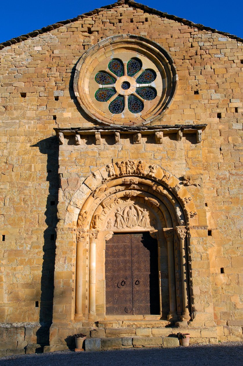 A Szent Maria de Covet-templom homlokzata, Isona, Spanyolország alkotó: Romanesque