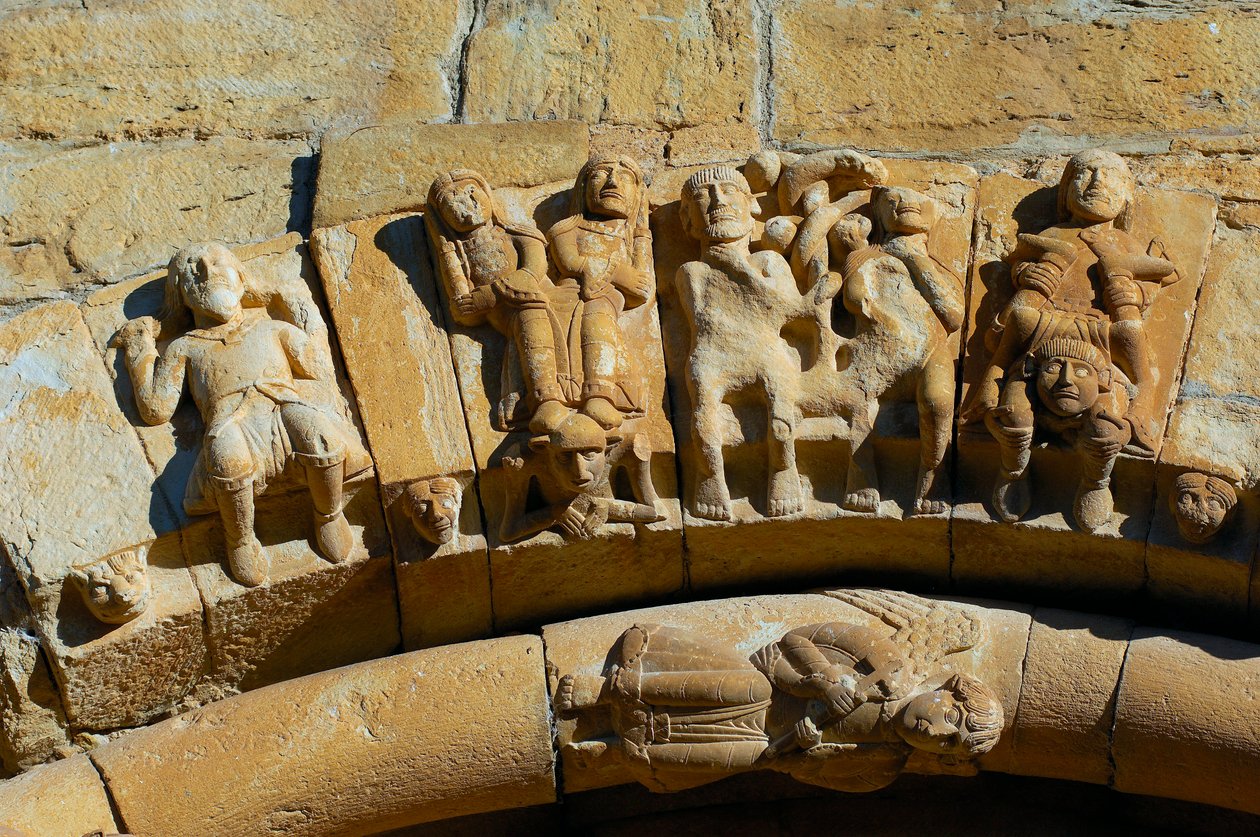 A Szent Maria de Covet-templom homlokzata, Isona, Spanyolország, részlet alkotó: Romanesque