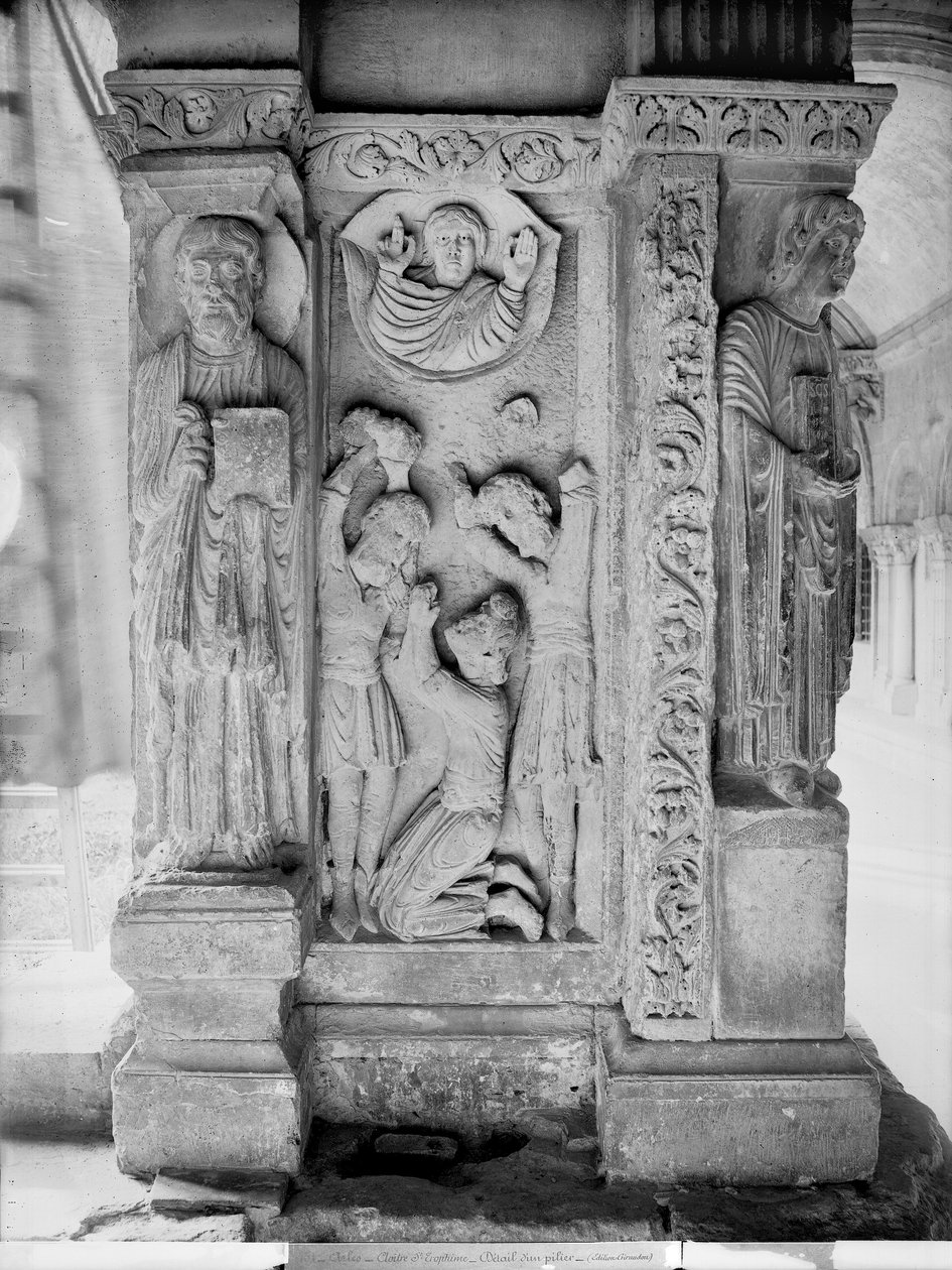 Szent István megkövezése, a kolostor oszlopából (kő) (f/w fotó) alkotó: Romanesque