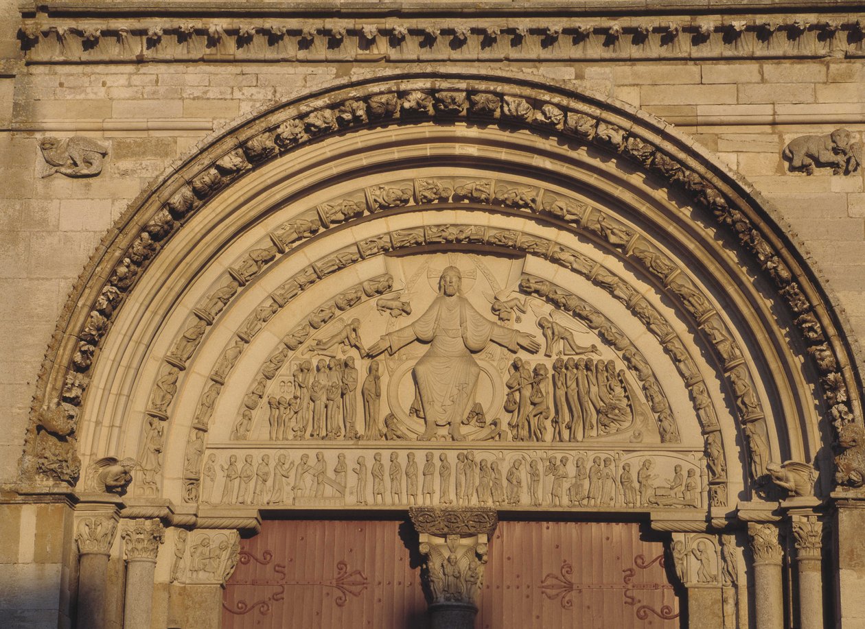 Vezelay székesegyház timpanonja (Yonne 89.) alkotó: Romanesque