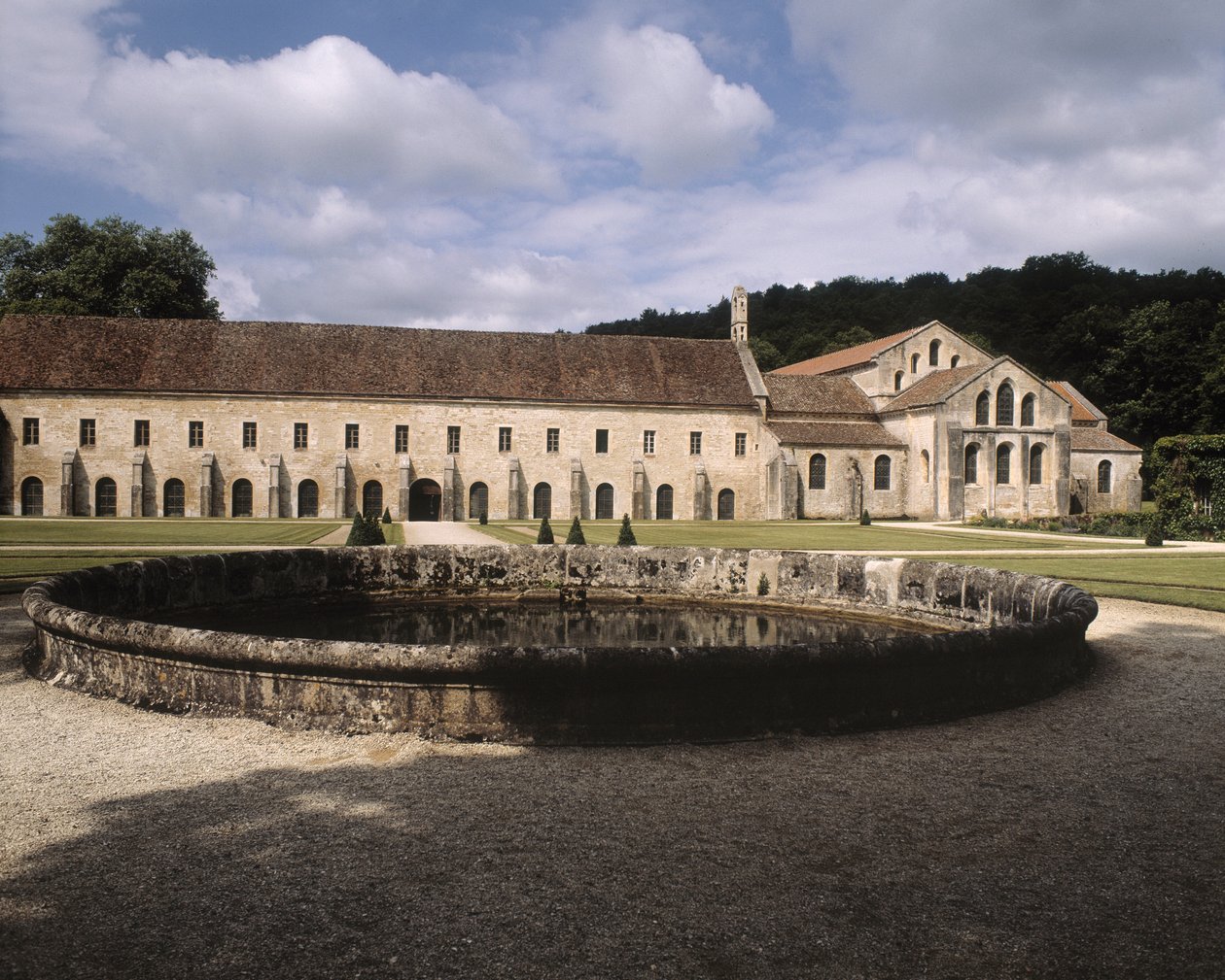 Kilátás az apátságra alkotó: Romanesque