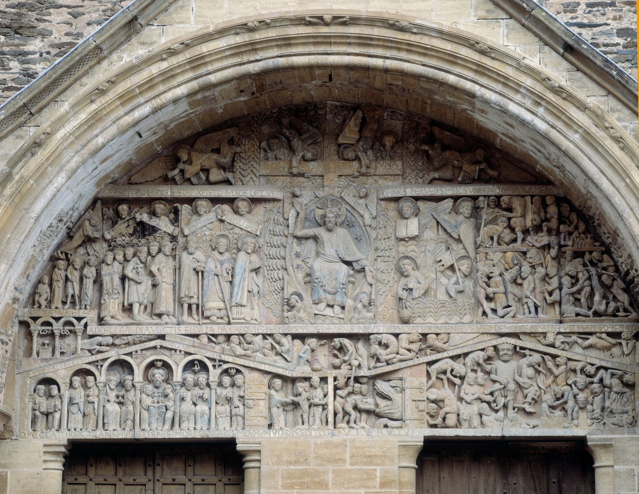 Kilátás az utolsó ítélet timpanonjára, Krisztusra a paradicsom és a pokol között (szobor alkotó: Romanesque