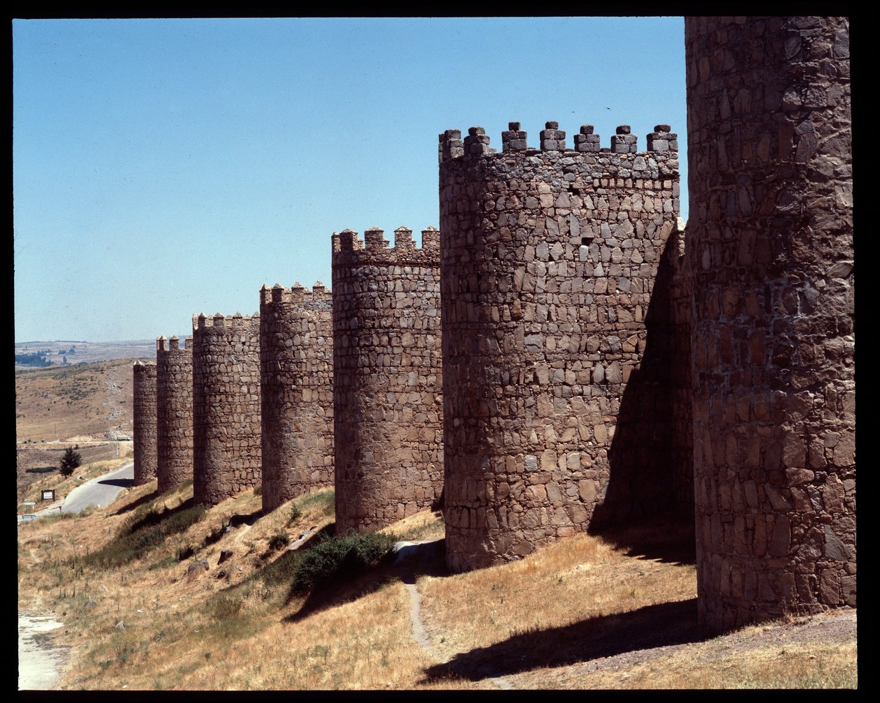 Kilátás Avila falaira, Spanyolország (Kilátás Avila falaira, Spanyolország) alkotó: Romanesque