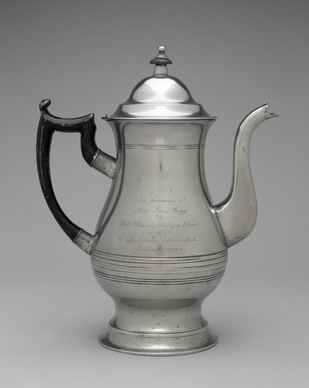 Kávéskanna vagy teáskanna, c. 1830-1870 (ón, azonosítatlan fa) alkotó: Roswell (attr.to) Gleason