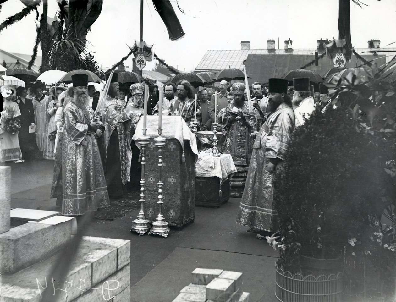 Egy molebin Szentpéterváron, az 1900-as évek elején alkotó: Russian Photographer
