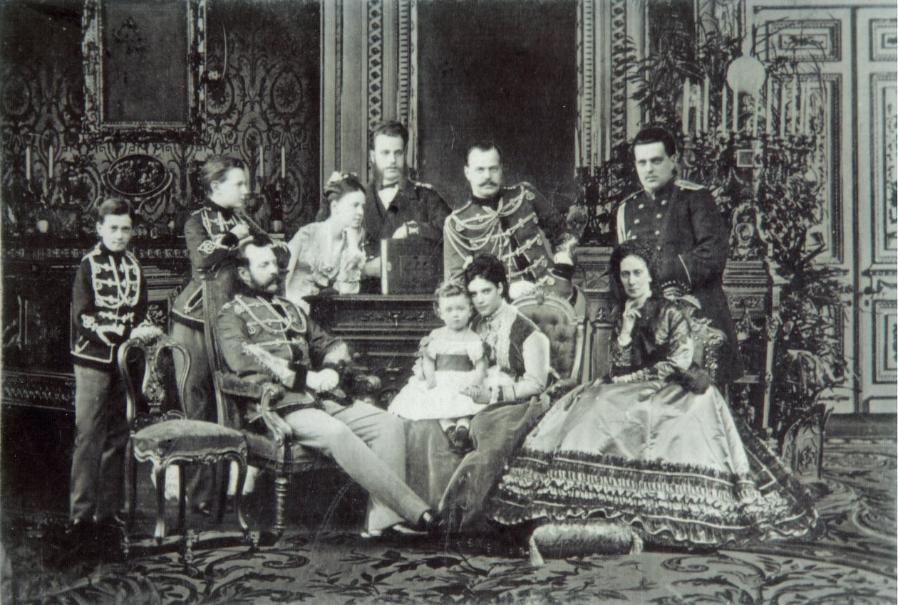 II. Sándor császár családi portréja alkotó: Russian Photographer