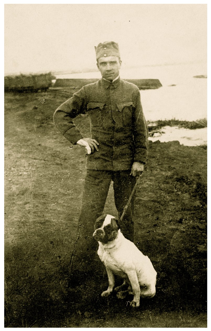 Orosz katona kutyával, 1914-18 alkotó: Russian Photographer