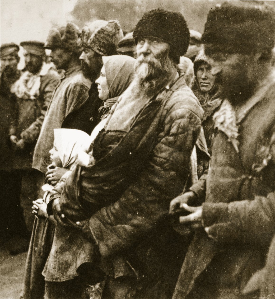 A polgárháború következményei: nincs hová temetni a halottakat (szépia fotó) alkotó: Russian Photographer