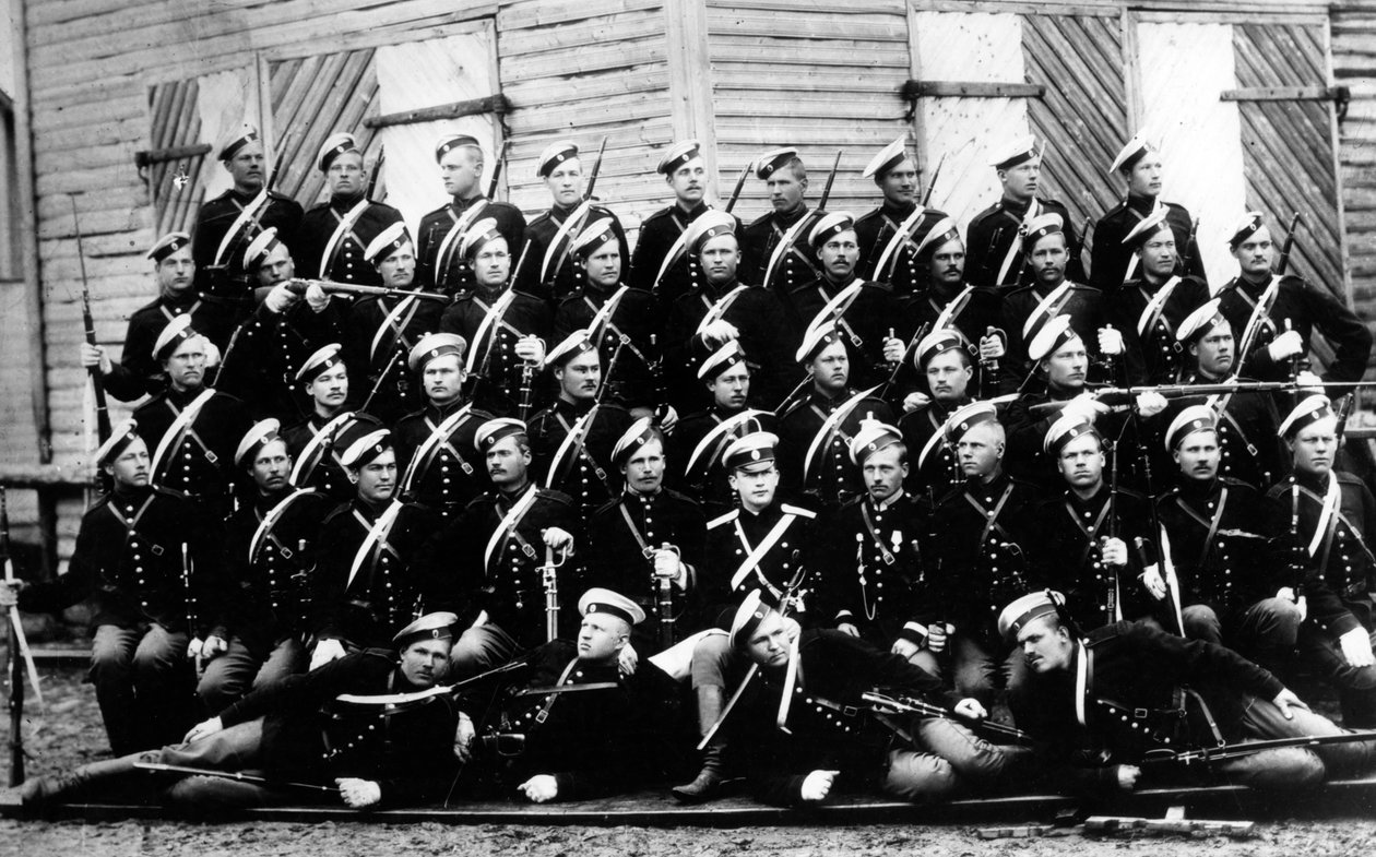 Újoncok a háztartási lovassági egységhez, kornetjükkel, gróf A.A. Ignatiev, 1899 körül alkotó: Russian Photographer