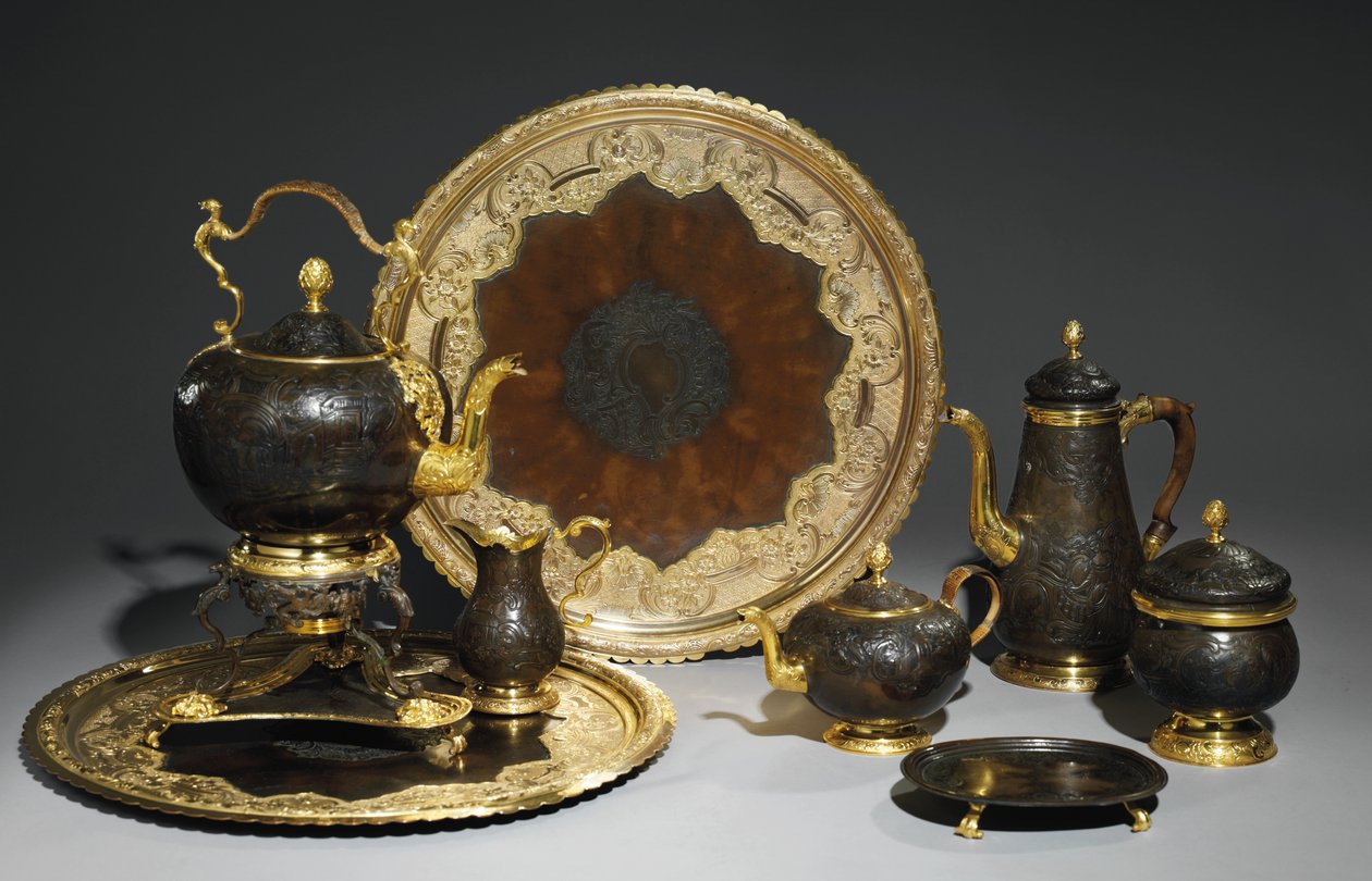 Tea és kávé felszolgálás, valószínűleg a Demidoff műhelyben, az Urálban, 1770 körül alkotó: Russian School