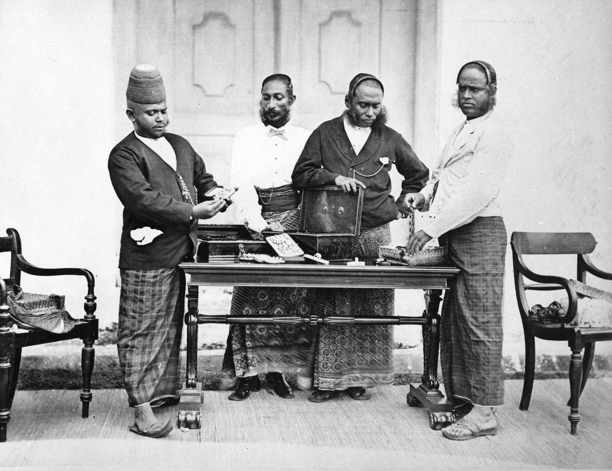 Galle-i ékszerészek, 1872 körül alkotó: S. and Shepherd, C. Bourne