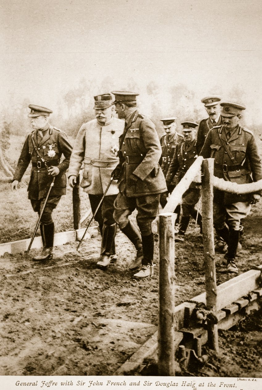 Joffre tábornok Sir John French-szel és Sir Douglas Haiggel a fronton, 1914-1919 alkotó: S. d A. Photography