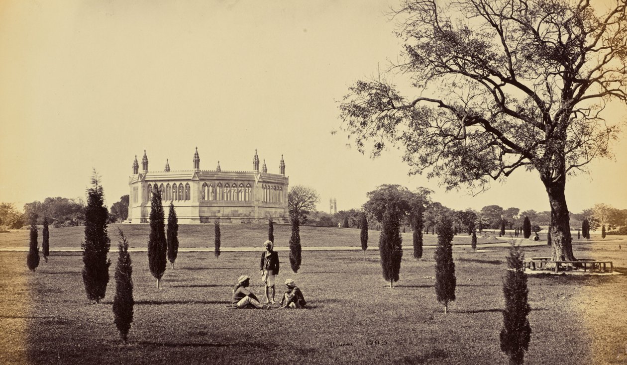 Cawnpore; Az emlékkút, a távolban a Cawnpore-i templommal alkotó: Samuel Bourne
