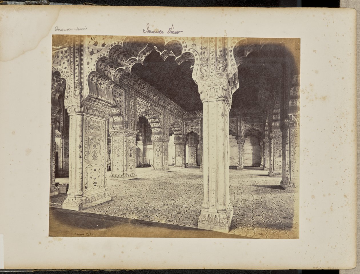 Delhi - A palota, a Diwan-i-Khas belseje alkotó: Samuel Bourne