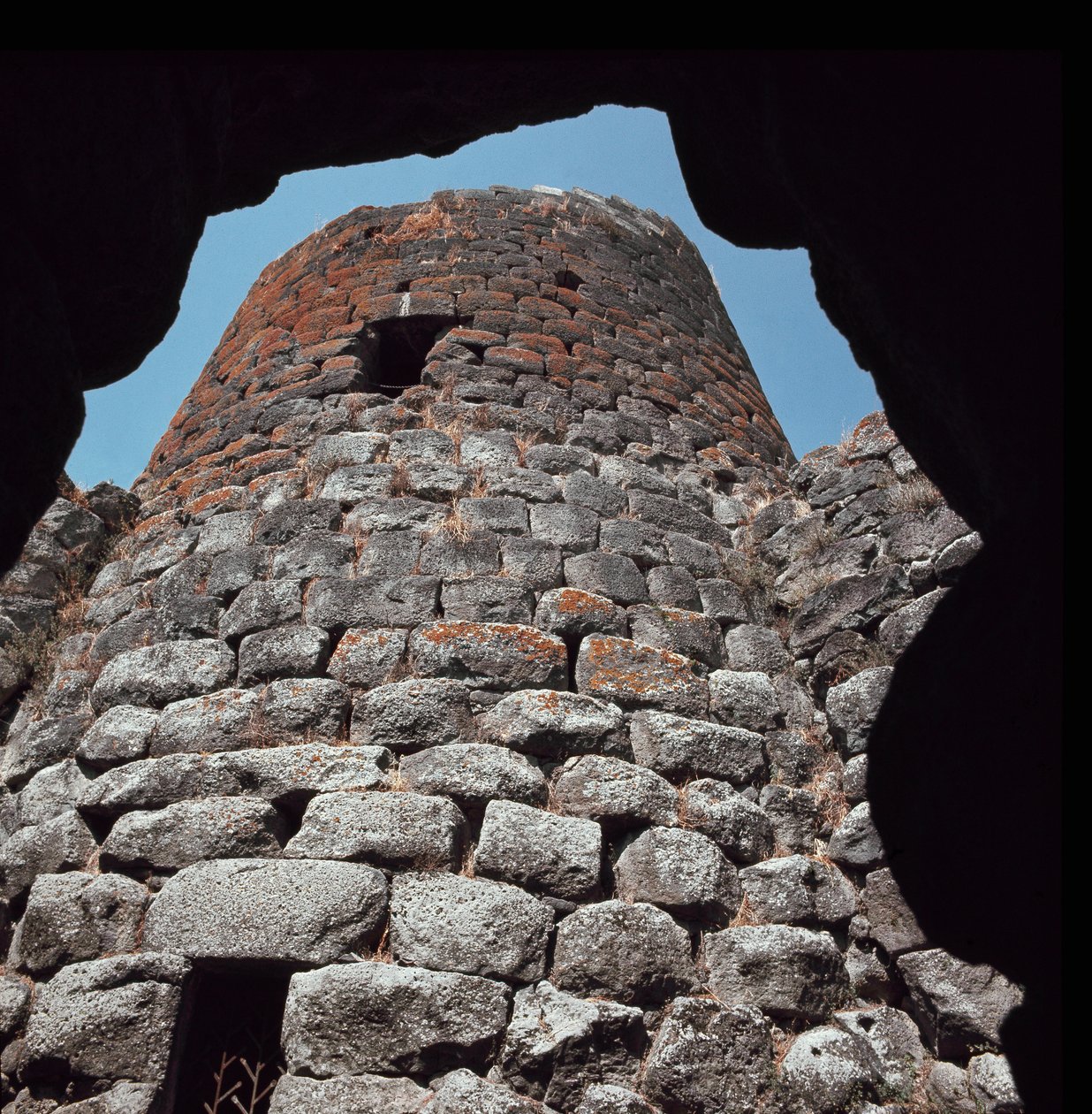A Nuraghe Santu Ante (Kr. e. 1900-730) alkotó: Sardinia Nuragic Civilization