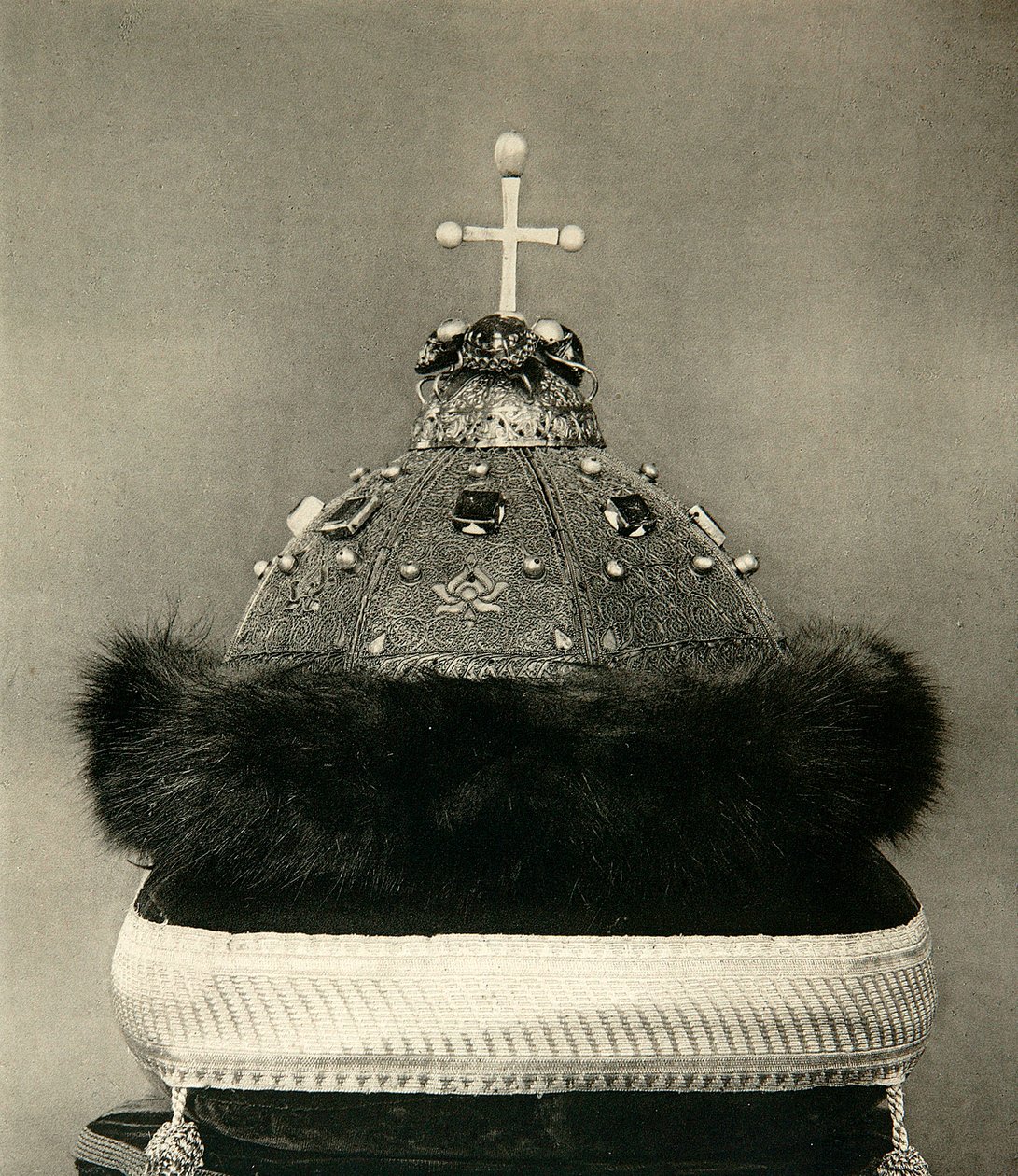 A Monomakhs sapka, 1884 előtt alkotó: Scherer Nabholz and Co
