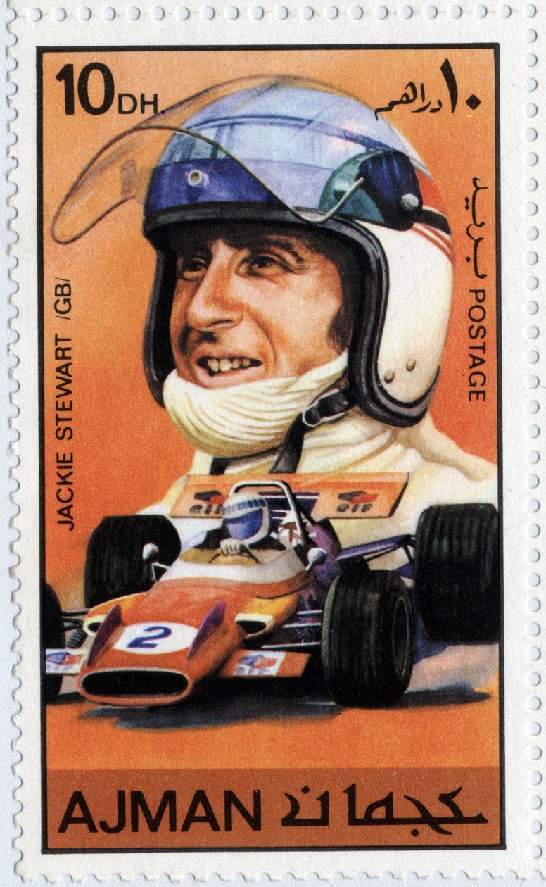 Arab Emírségek bélyegzője, amely Jackie Stewart skót autóvezetőt ábrázolja (Ne 1939) alkotó: School Arabic