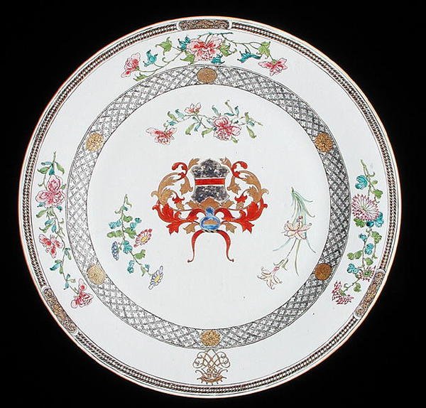 Famille rose fegyvertöltő az osztrák Leonrodt karjaival, 1730 körül (porcelán) alkotó: School Chinese