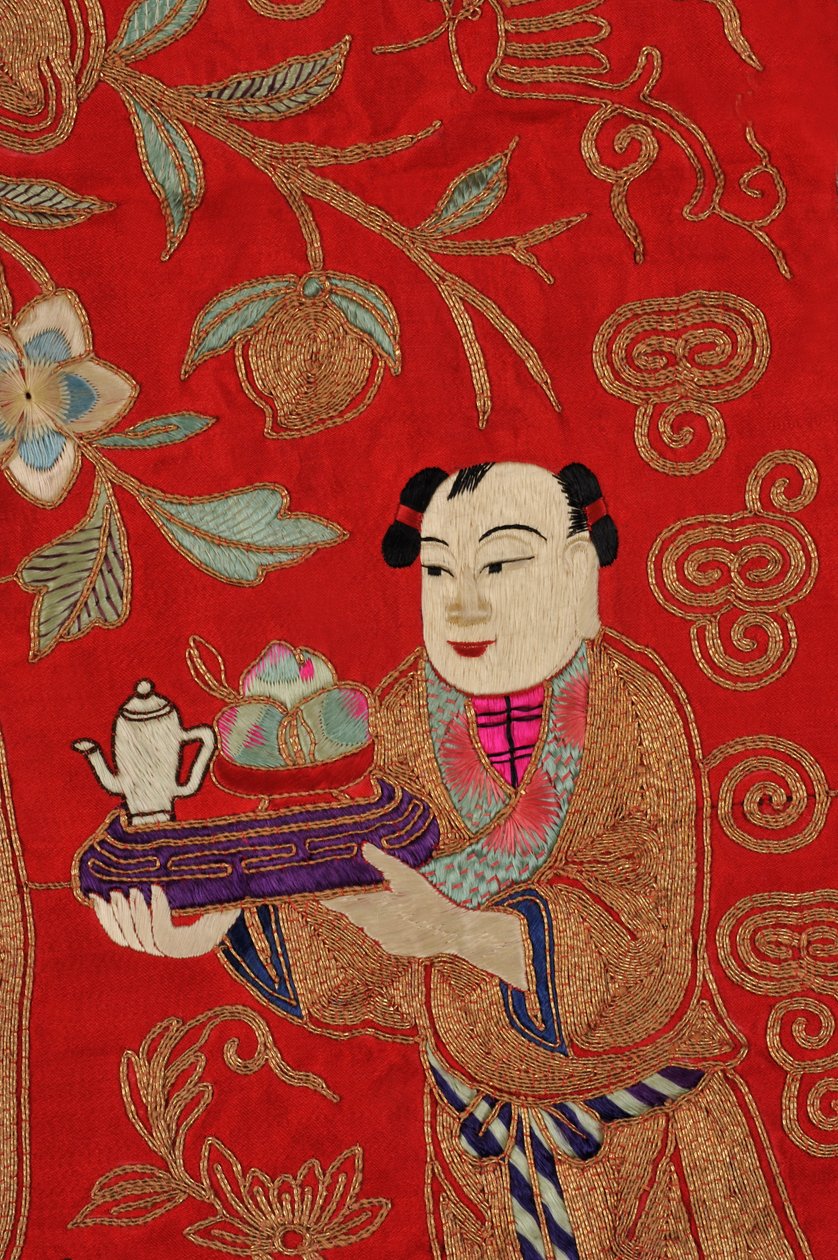 Teát hozó fiút ábrázoló hímzés (textil) (389561 részlet) alkotó: School Chinese