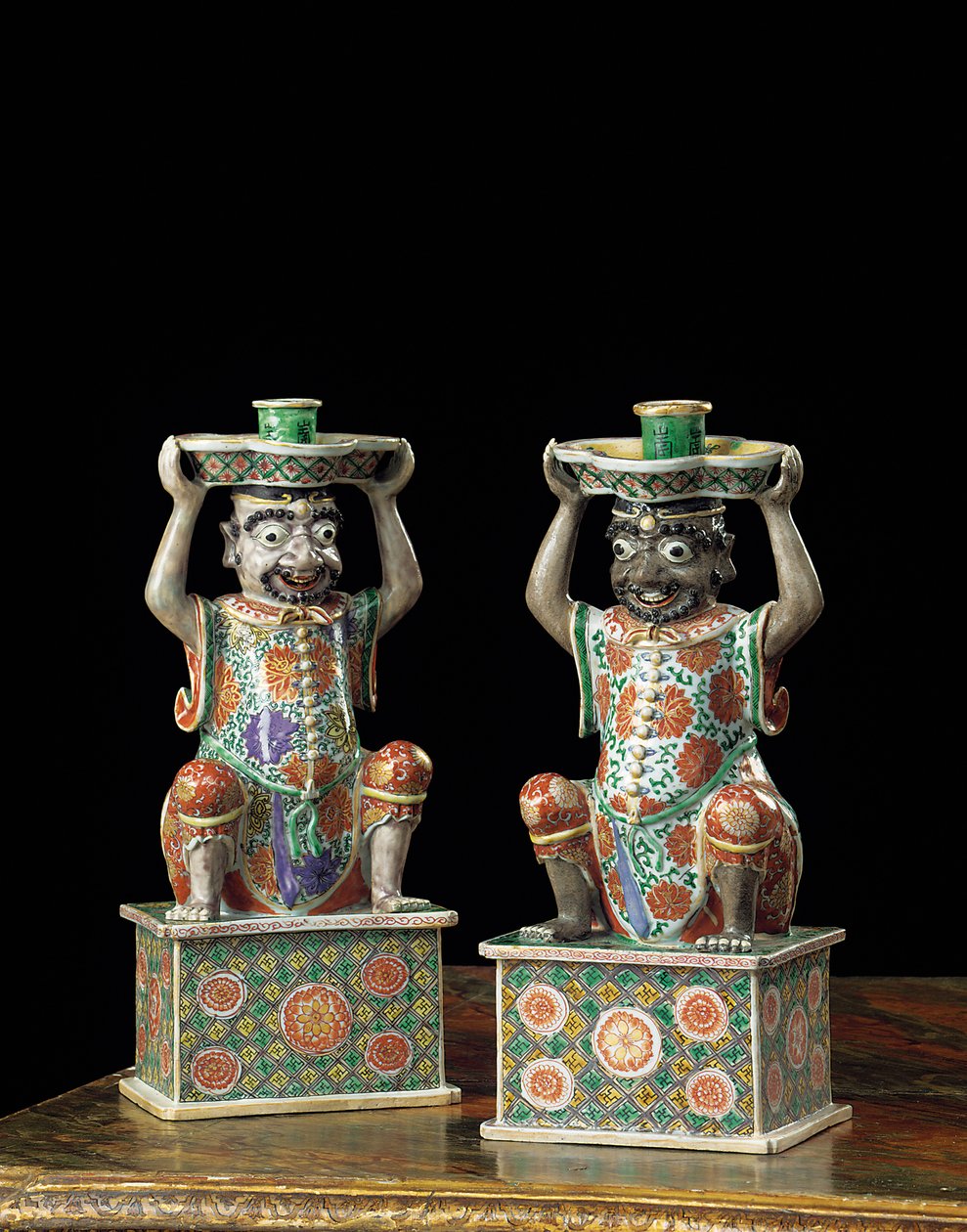 Pár export famille verte gyertyatartó, Kangxi alkotó: School Chinese