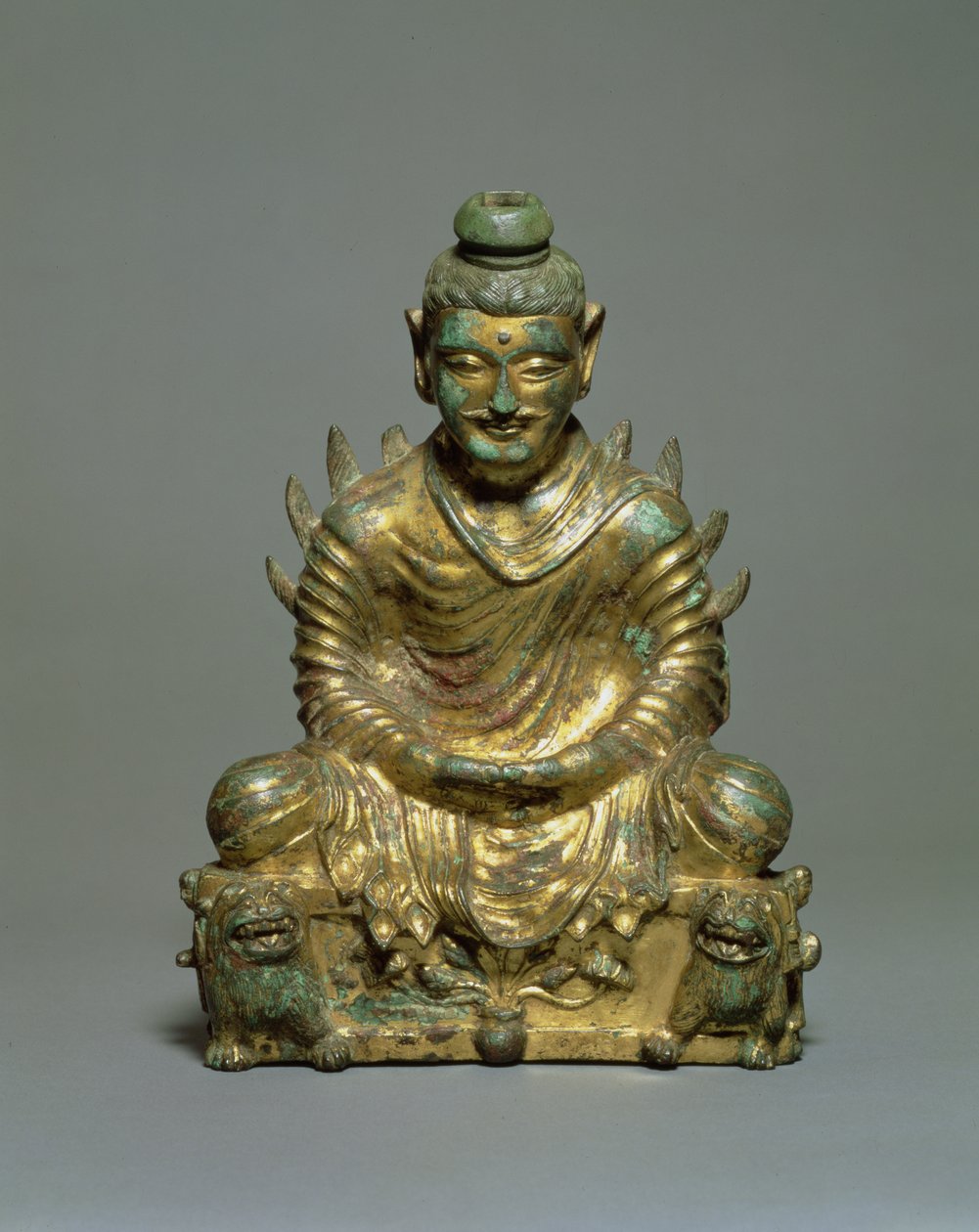 Ülő Buddha lángoló vállával, a hat kínai dinasztia időszaka, az északi Wei-dinasztia, 3-5. század (aranyozott bronz) alkotó: School Chinese