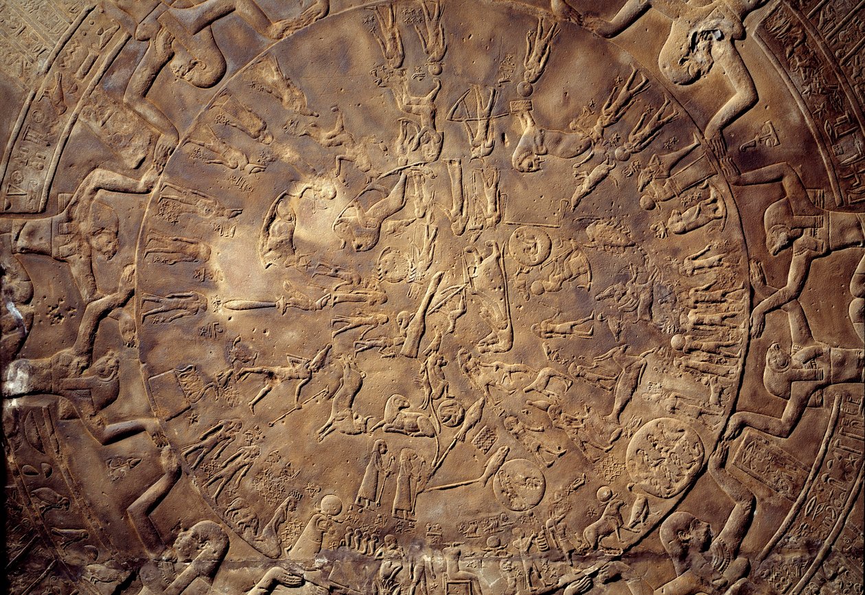 Egyiptomi ókor: Zodiákus részlet domborműves csillagképekkel Ozirisz keleti kápolnájának mennyezetéről a denderai Hathor templomból. Kr.e. 30. Párizs, Louvre Múzeum alkotó: School Egyptian