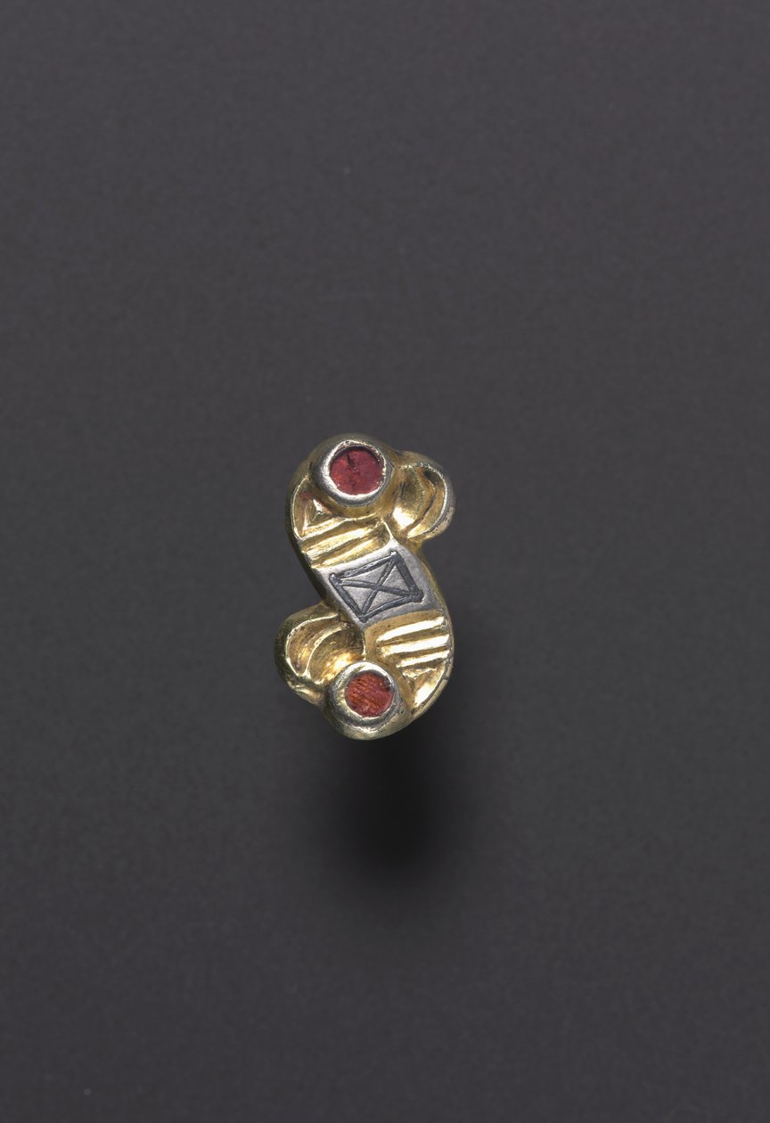 Eagle Fibula, Alemann, 500-as évek (ezüst aranyozott gránáttal és niellóval) alkotó: School German