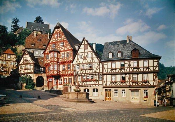 Kilátás a piactérre alkotó: School German