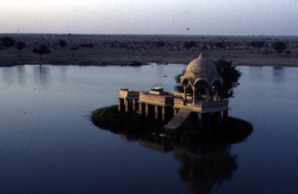 Jag Mandir a Pichola-tónál (fotó) alkotó: School Indian