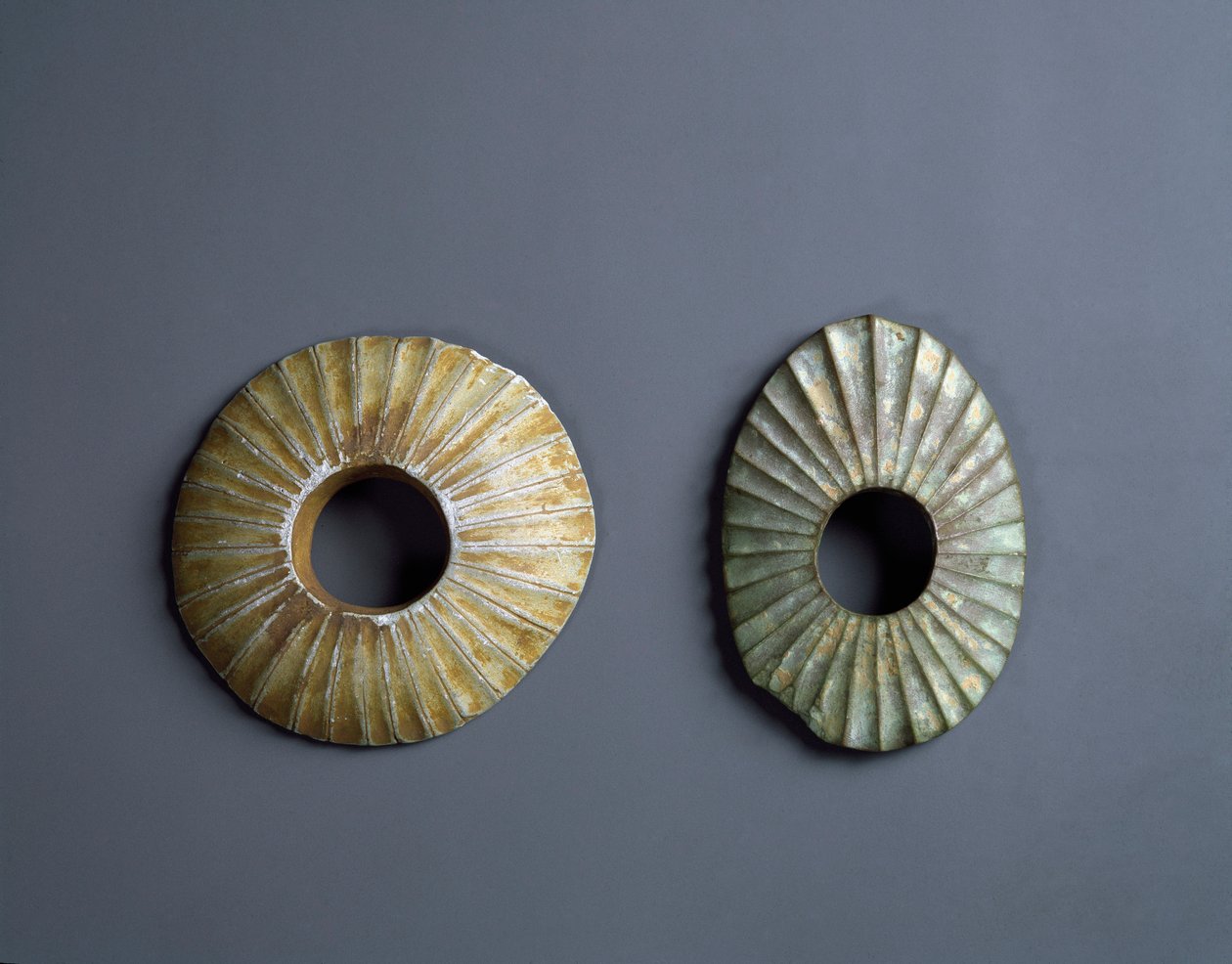 Tőkés karkötők, Jomon-korszak Kr.e. 10000-300 alkotó: Japanese School