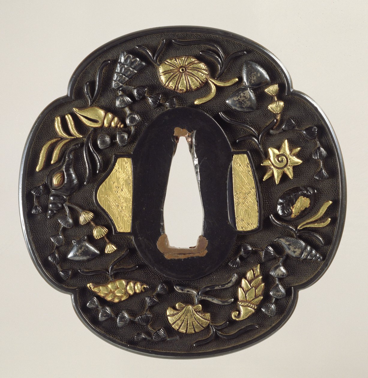 "Tsuba" kardőr, Edo-korszak 1615-1868, japán (berakásos bronz) alkotó: Japanese School